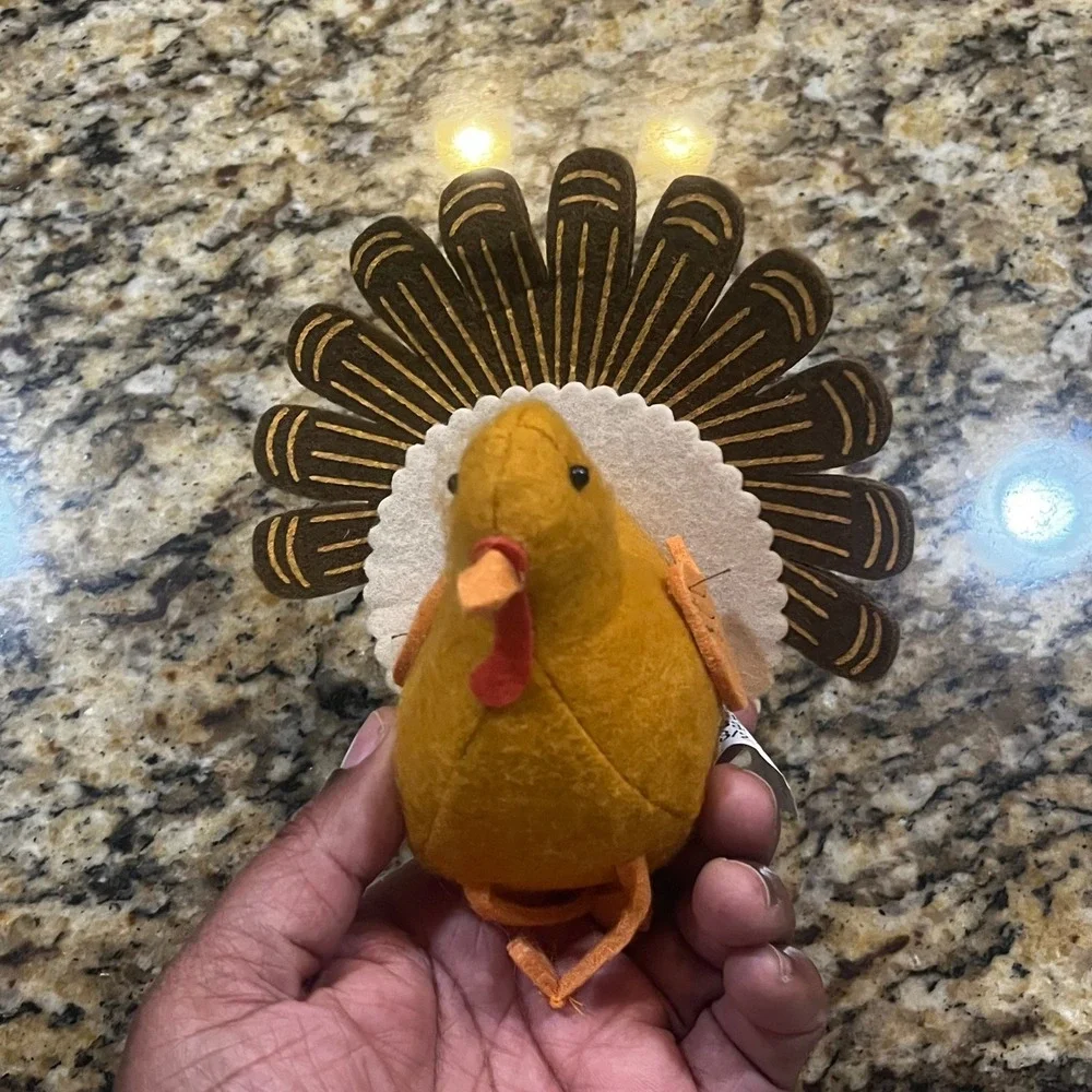 2022 Target Playground Felt Turkey Thanksgiving Decor Set of 2 Green Yellow‎